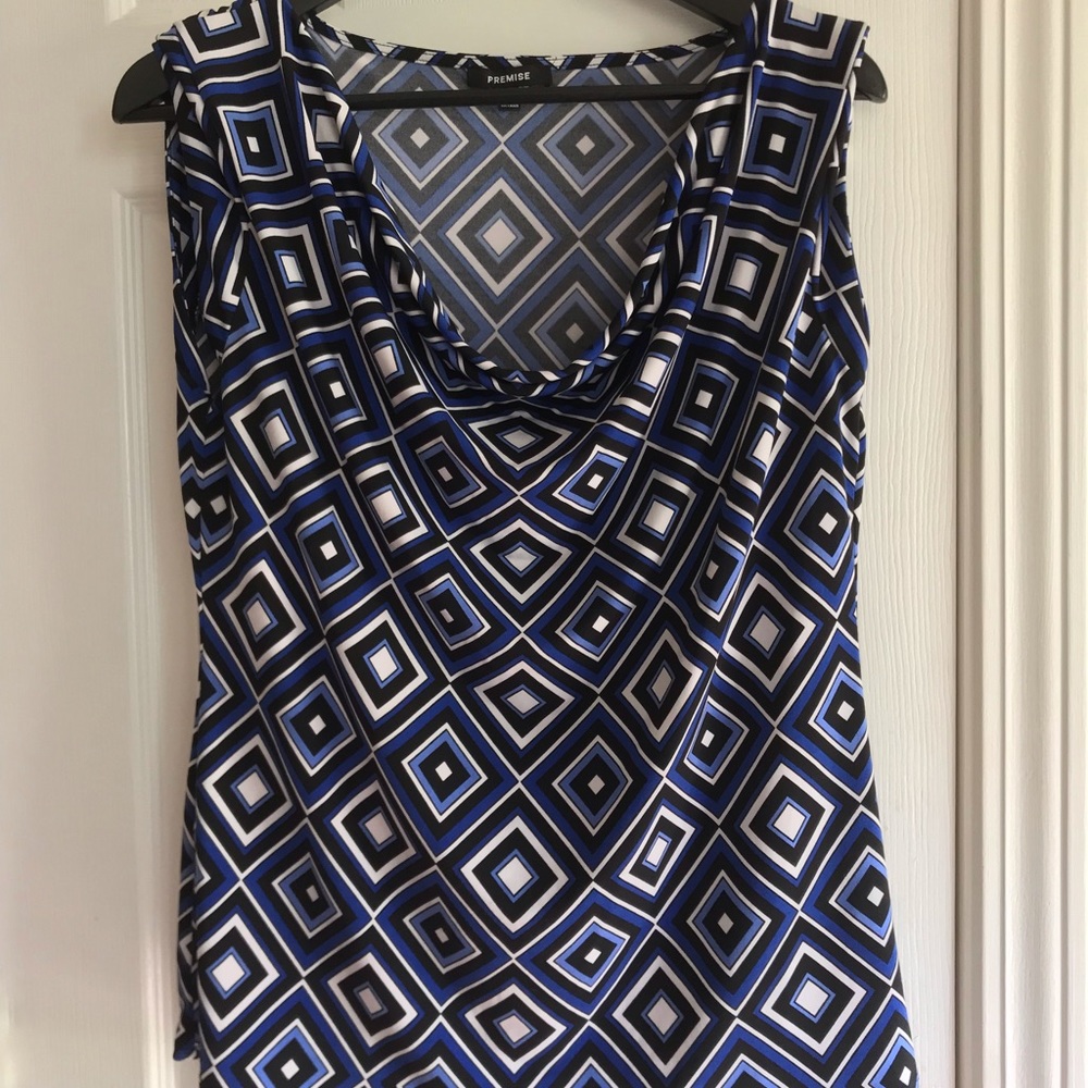 Versatile top for business or fun🥳🥳